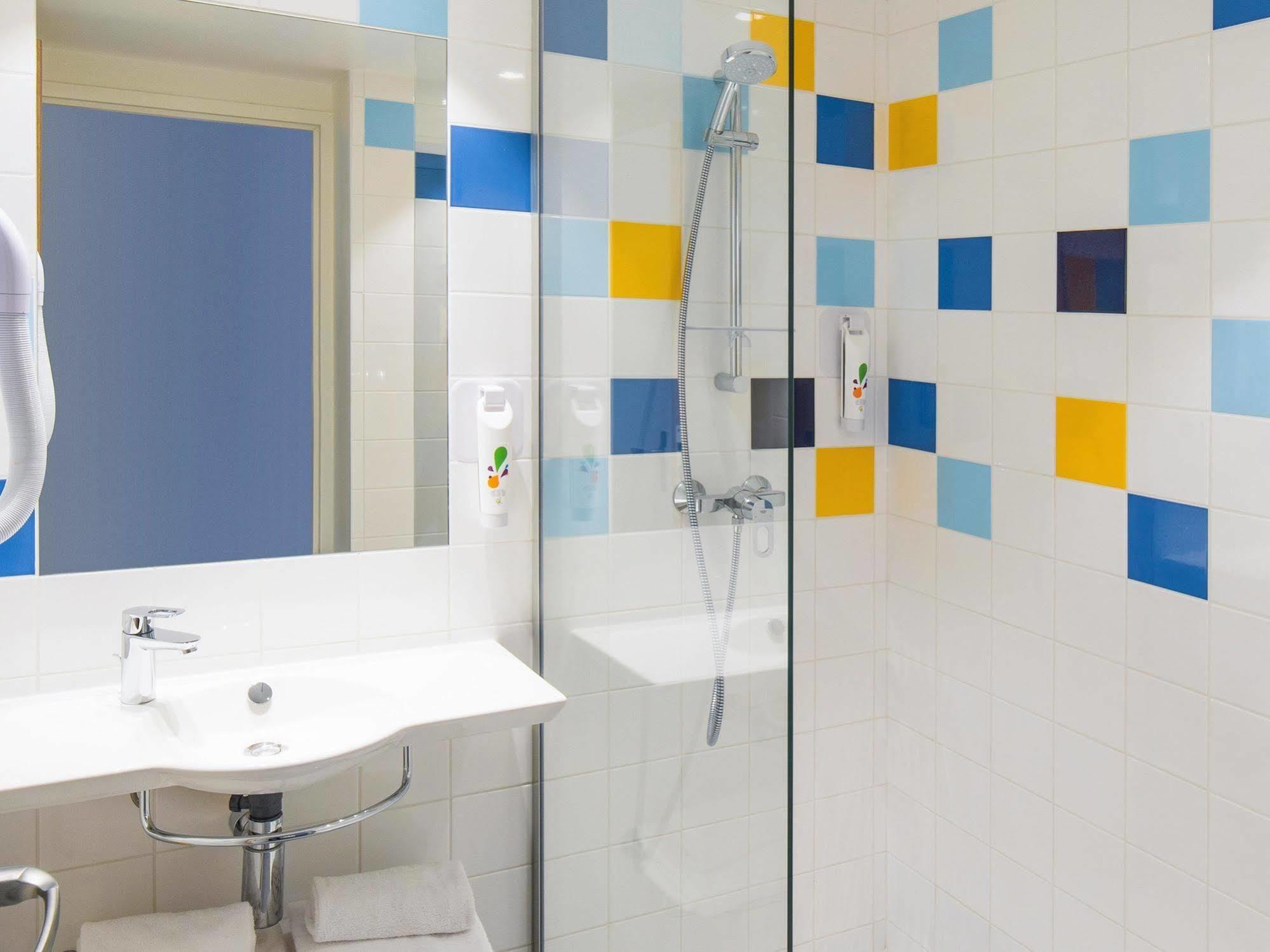 Ibis Styles Collioure Port Vendres Hotell Exteriör bild