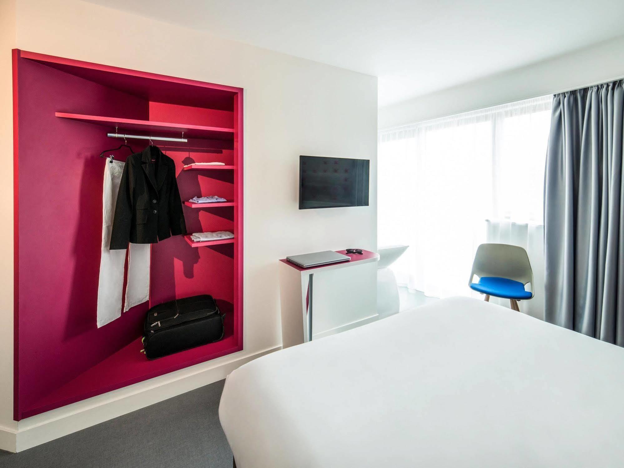 Ibis Styles Collioure Port Vendres Hotell Exteriör bild